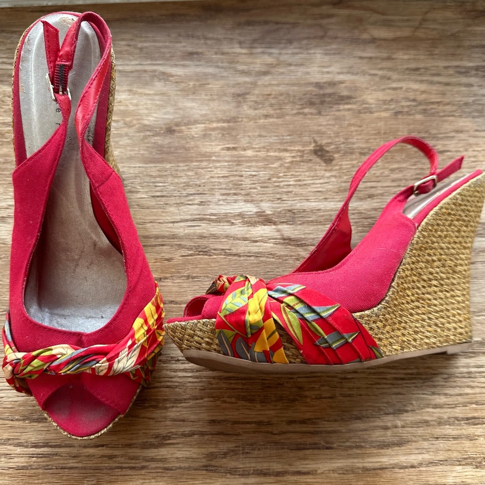 Early 2000s wedge heel